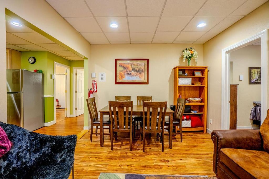 Hidden Gem, 3 Bed Cozy Condo - Dogs Welcomed بايفيلد المظهر الخارجي الصورة